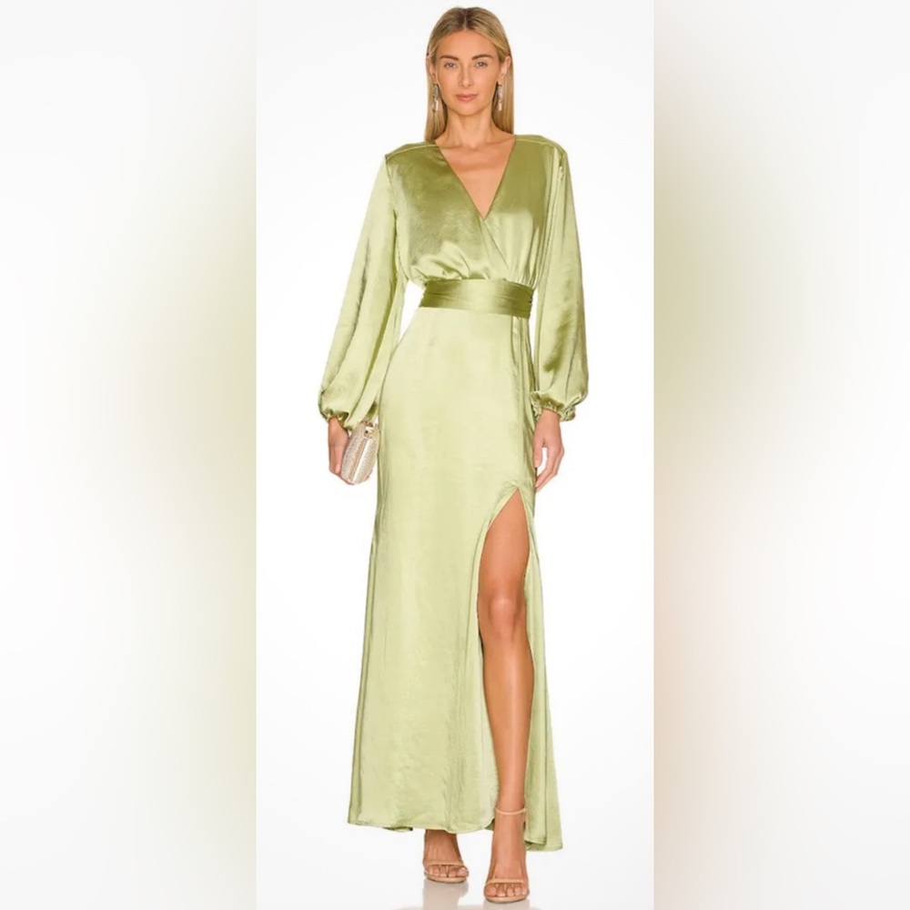 Elliatt NWT Women’s Belted Long Sleeve Kai Maxi Dress Avocado- M